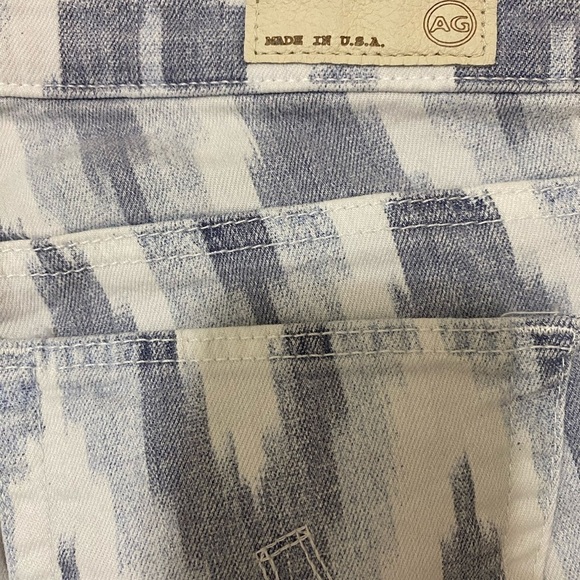 AG ~ Women’s The Stilt Cigarette Leg Denim Jeans IKAT pattern (Chevron) Size 28R - Picture 9 of 13